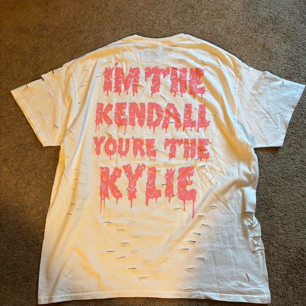 White Kendall + Kylie T-shirt pink drippy YOURE THE KYLIE Distressed Men’s Large